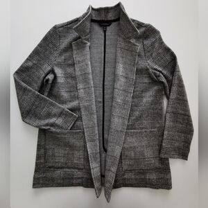 Banana Republic Grey Plaid Soft Material Blazer / Jacket With Pockets